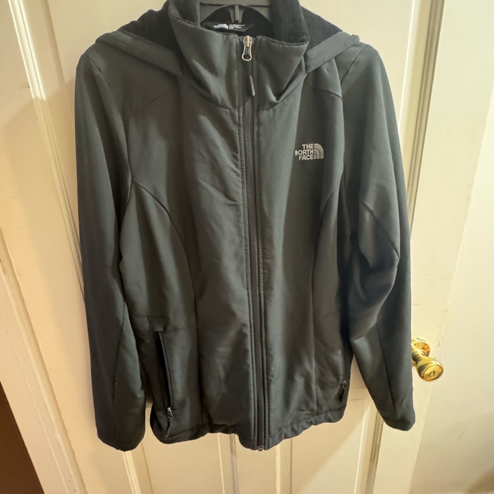 🧥 The North Face Softshell Jacket - Picture 5 of 5